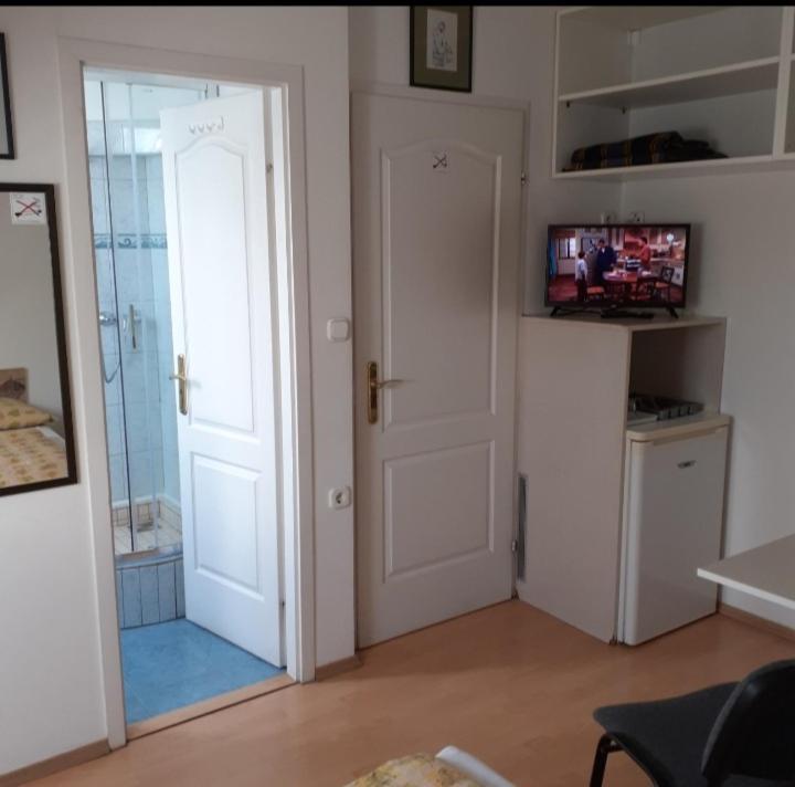 Czinger Vendegszobak Mosonmagyarovar Bagian luar foto