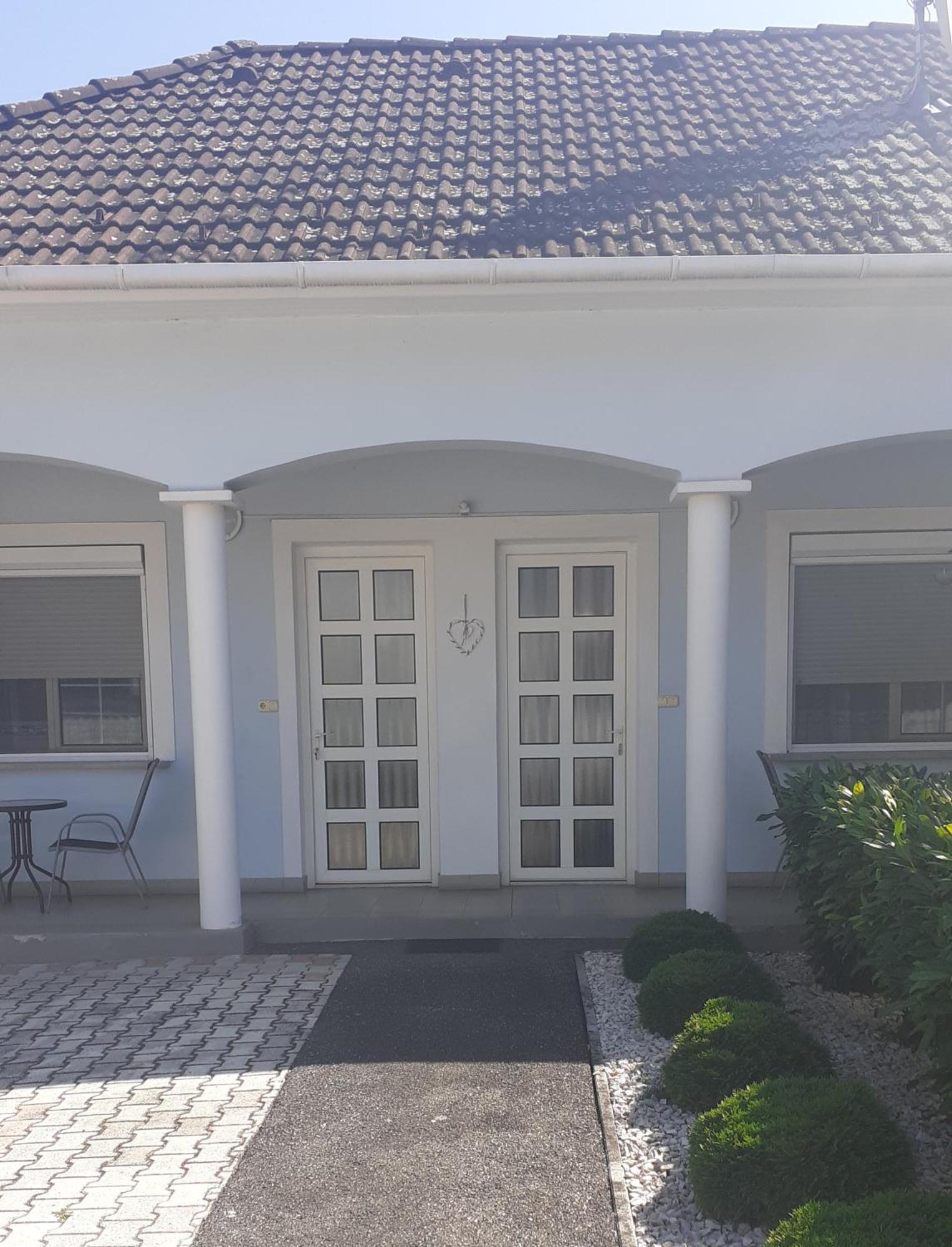 Czinger Vendegszobak Mosonmagyarovar Bagian luar foto